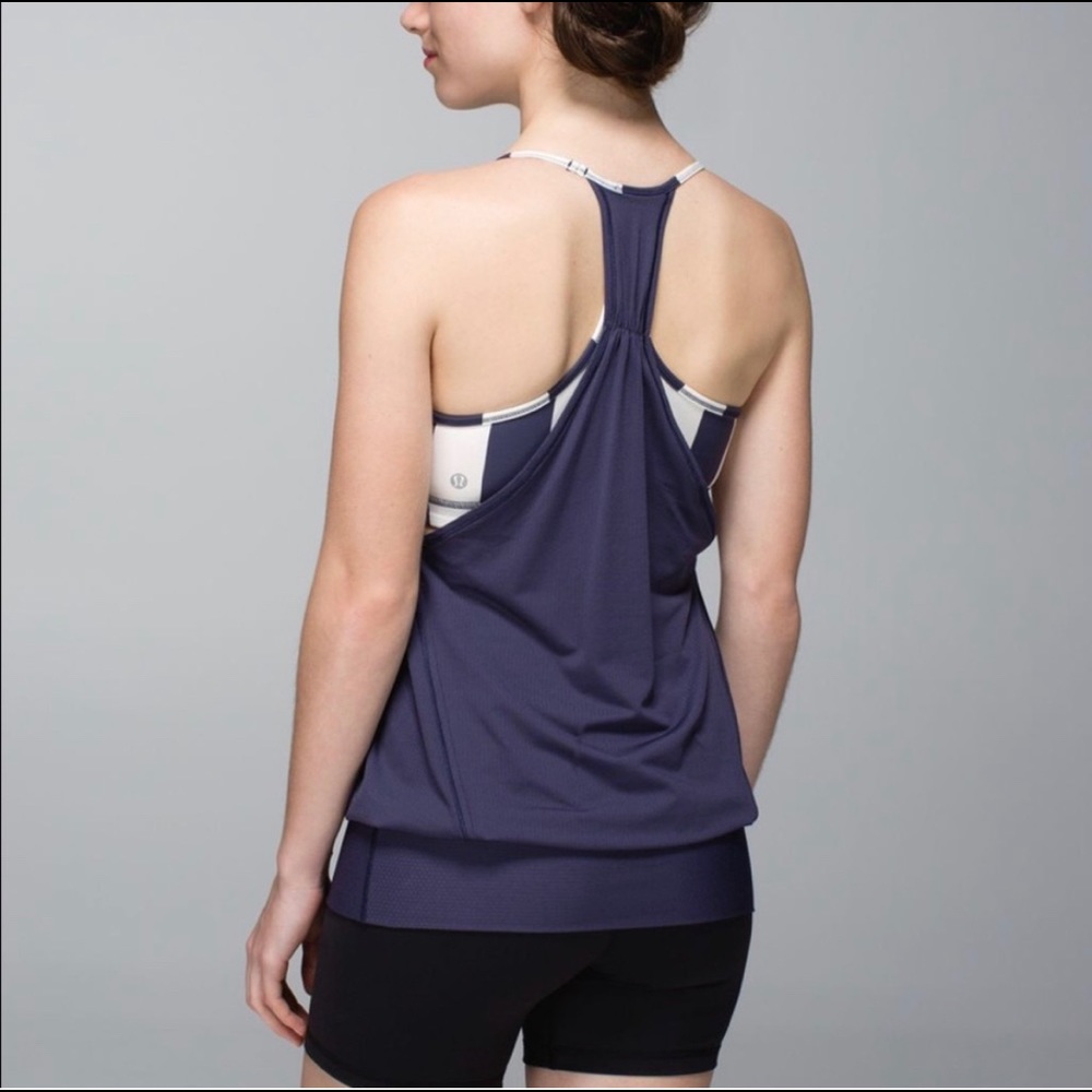 Lululemon No Limits Tank in Purple and White Size 6